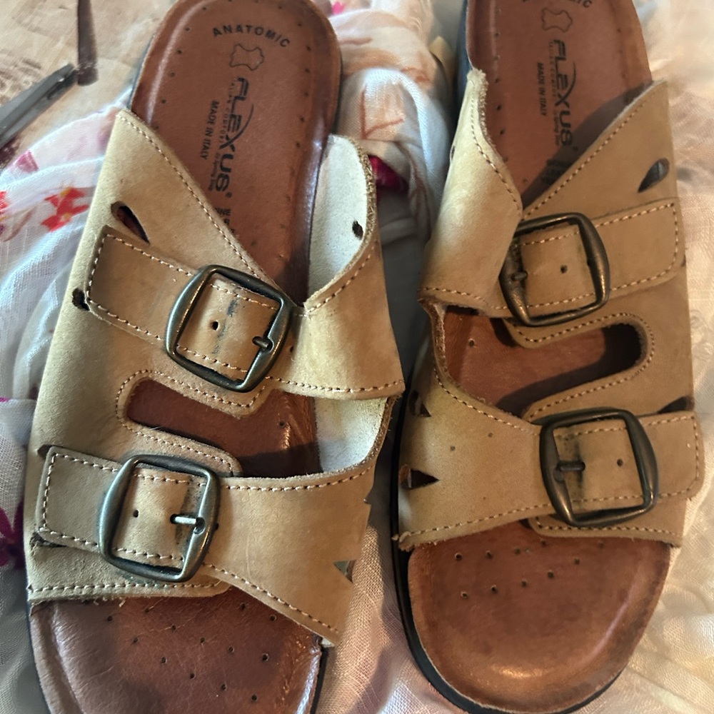 Flex US  Beige Leather Buckle Sandals made in Italy